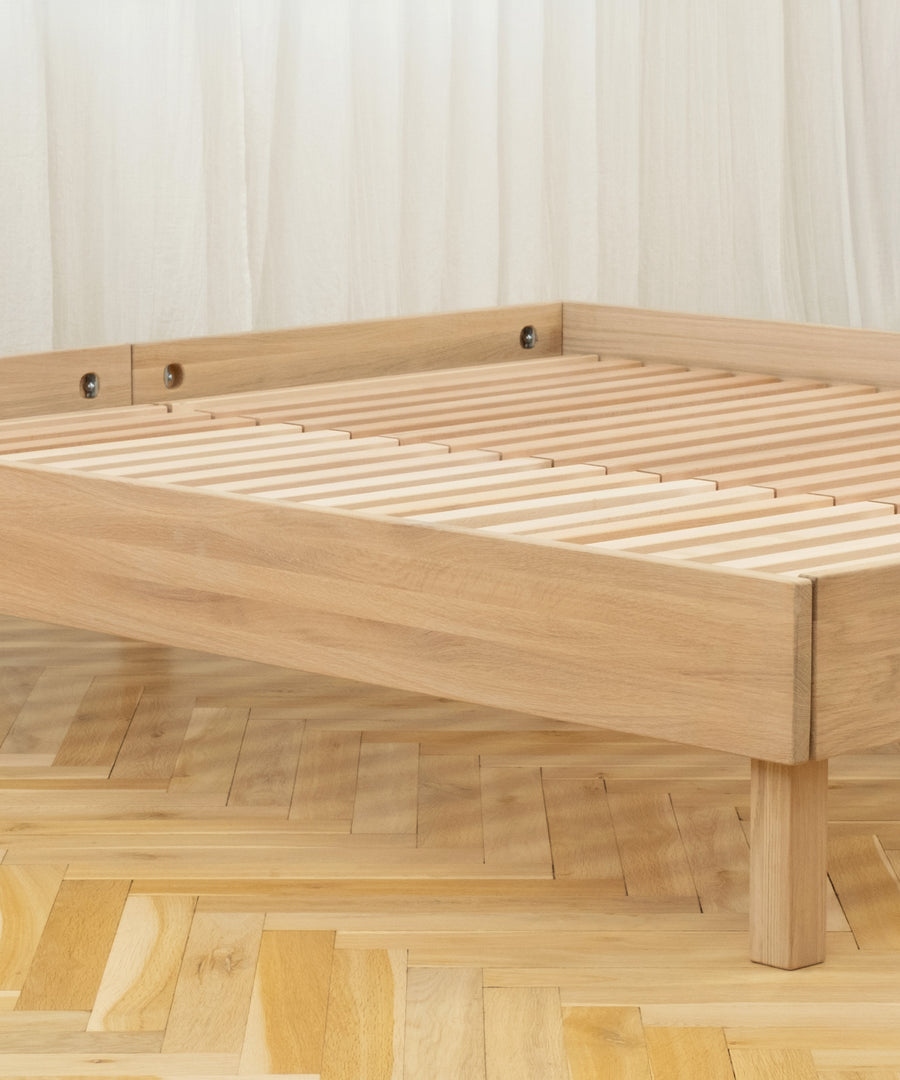 Doppelbett Plano Eiche Lattenrost.