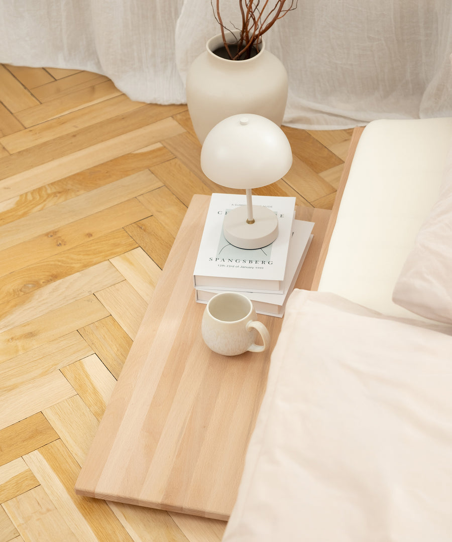 Ehrenkind Familienbett Bodenbett Plano Buche mit passender Ablage.