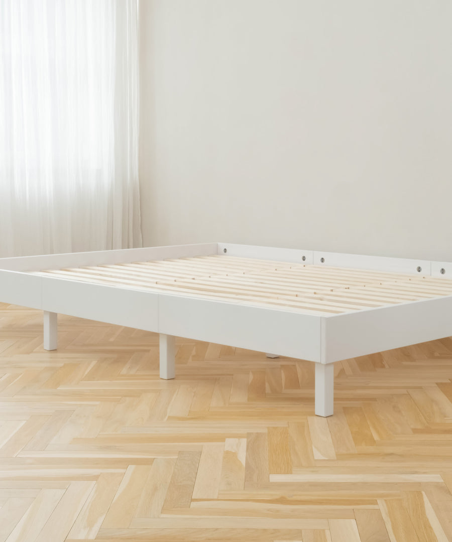 Lattenrost Plano-Bett aus Espenholz mit 13 breiten Latten, werkzeuglos montiert